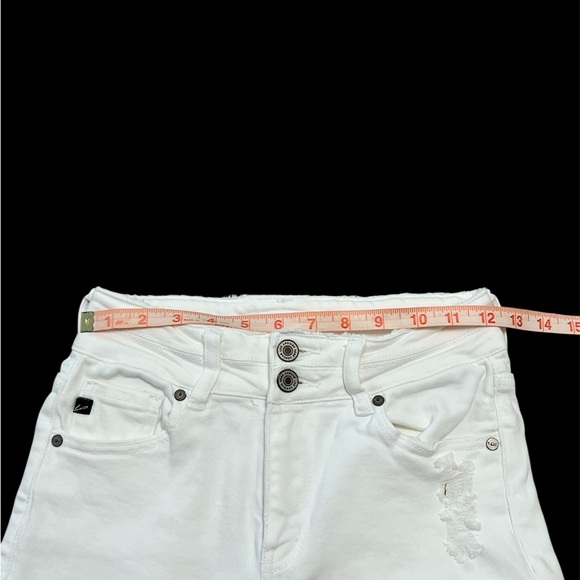 Women’s KANCAN white denim jeans slightly distressed size 3/25 EUC - Picture 8 of 10